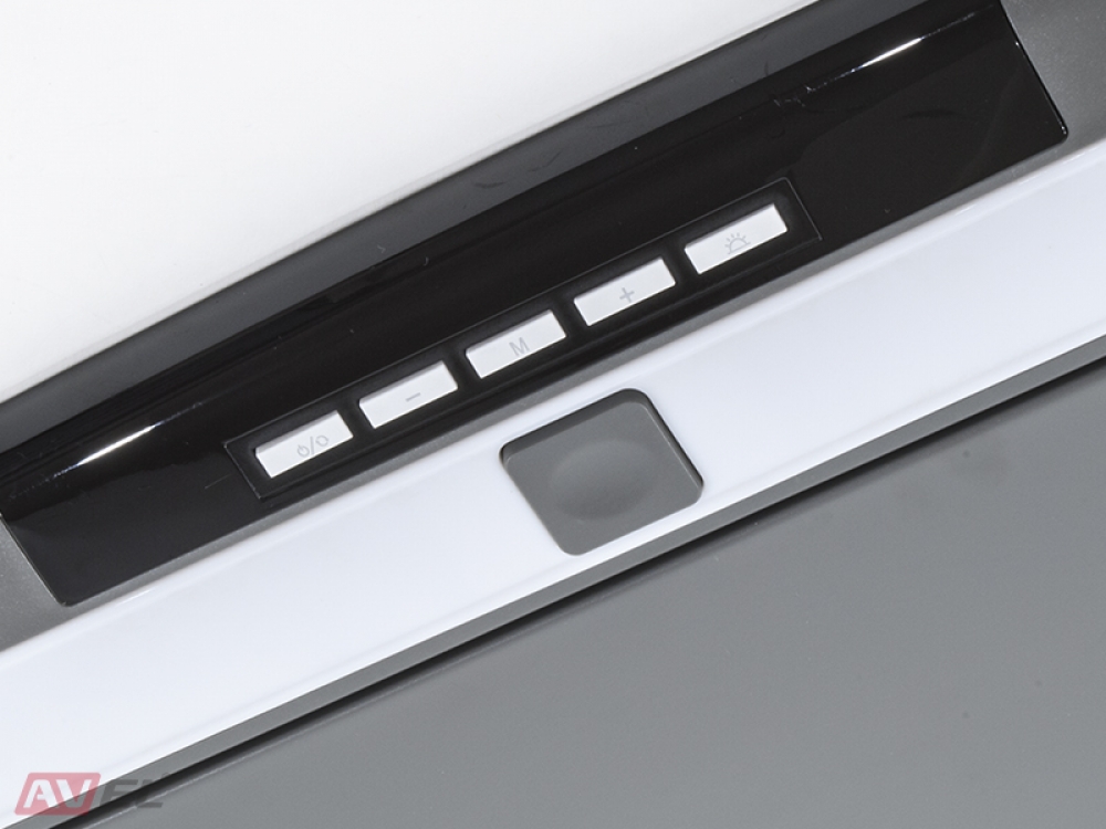 kypit_avtomobilnyy-monitor-avel-avs1717mgr