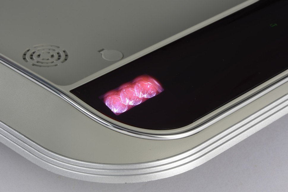 kypit_potolochnyy-monitor-ergo-er15m-seryy