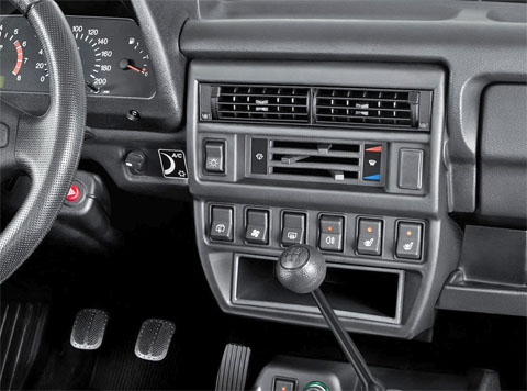 kypit_ramka-intro-incar-rla-fc1085-lada-niva-1993-2019