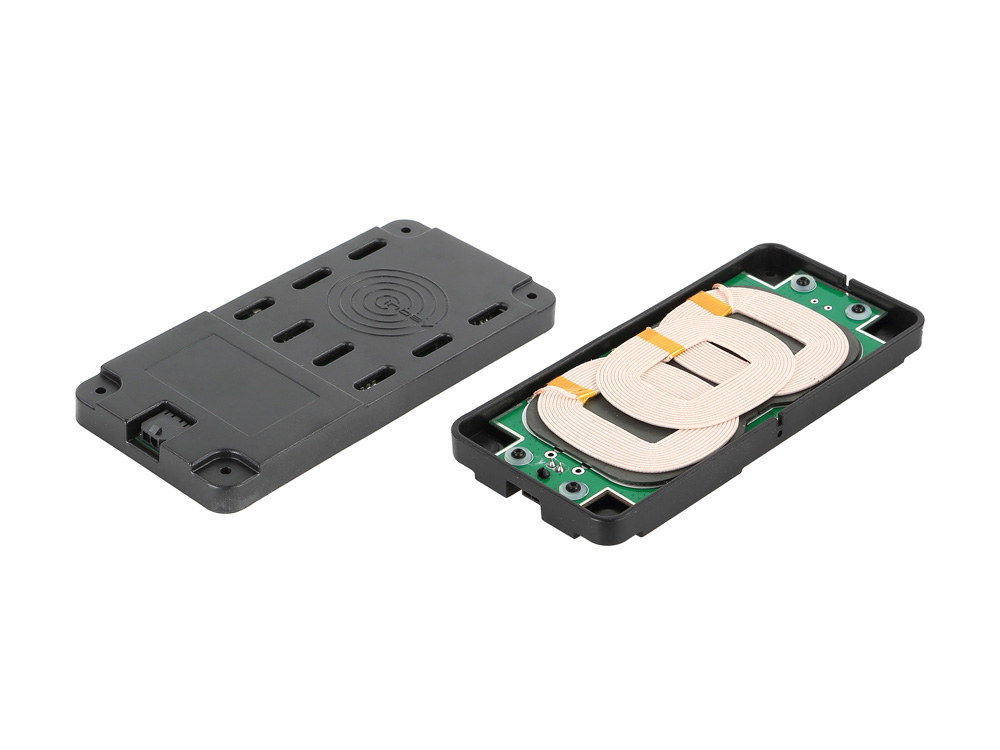 kypit_besprovodnaya-zaryadka-alpine-kce-3qi