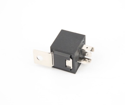 kypit_rele-acv-rm37-1701-5-ti-kont-12-14v-30-40a