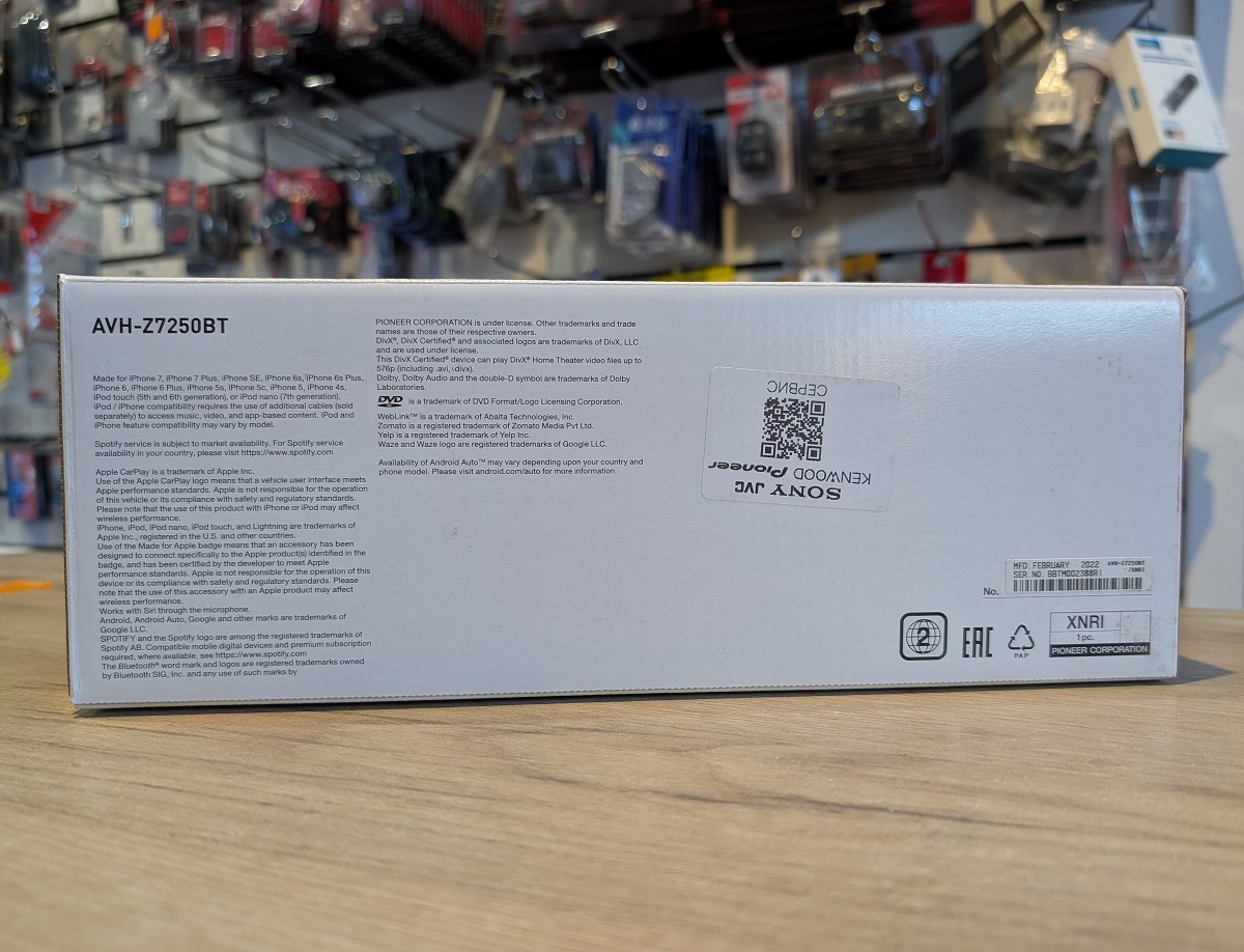 kypit_avtomagnitola-pioneer-avh-z7250bt