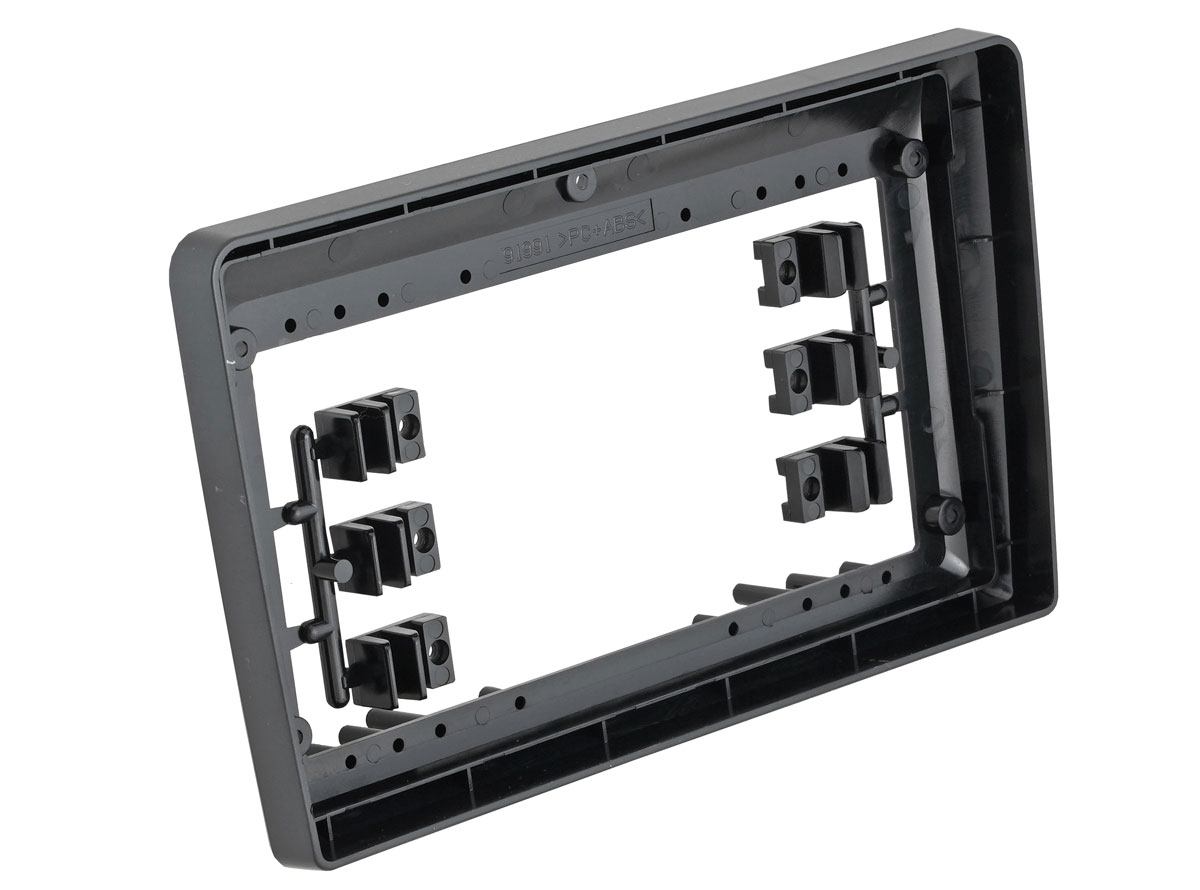 kypit_ramka-incar-run-fc678-s-2din-na-9-dyuymov