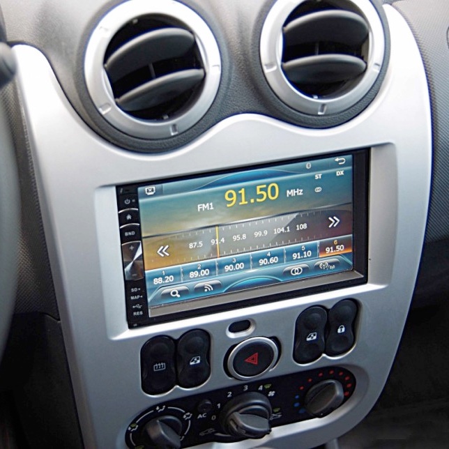 kypit_ramka-2-din-intro-incar-rfr-n28-renault-sandero-logan-2009-2016