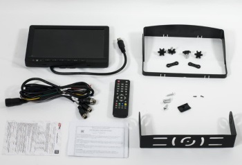 kypit_monitor-dlya-parkovki-gruzovogo-transporta-avel-avs0905dvr