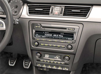 kypit_ramka-intro-incar-rsc-fc491-skoda-rapid-2012-2020