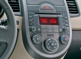 kypit_ramka-intro-incar-rkia-fc385-kia-soul-2008-2014