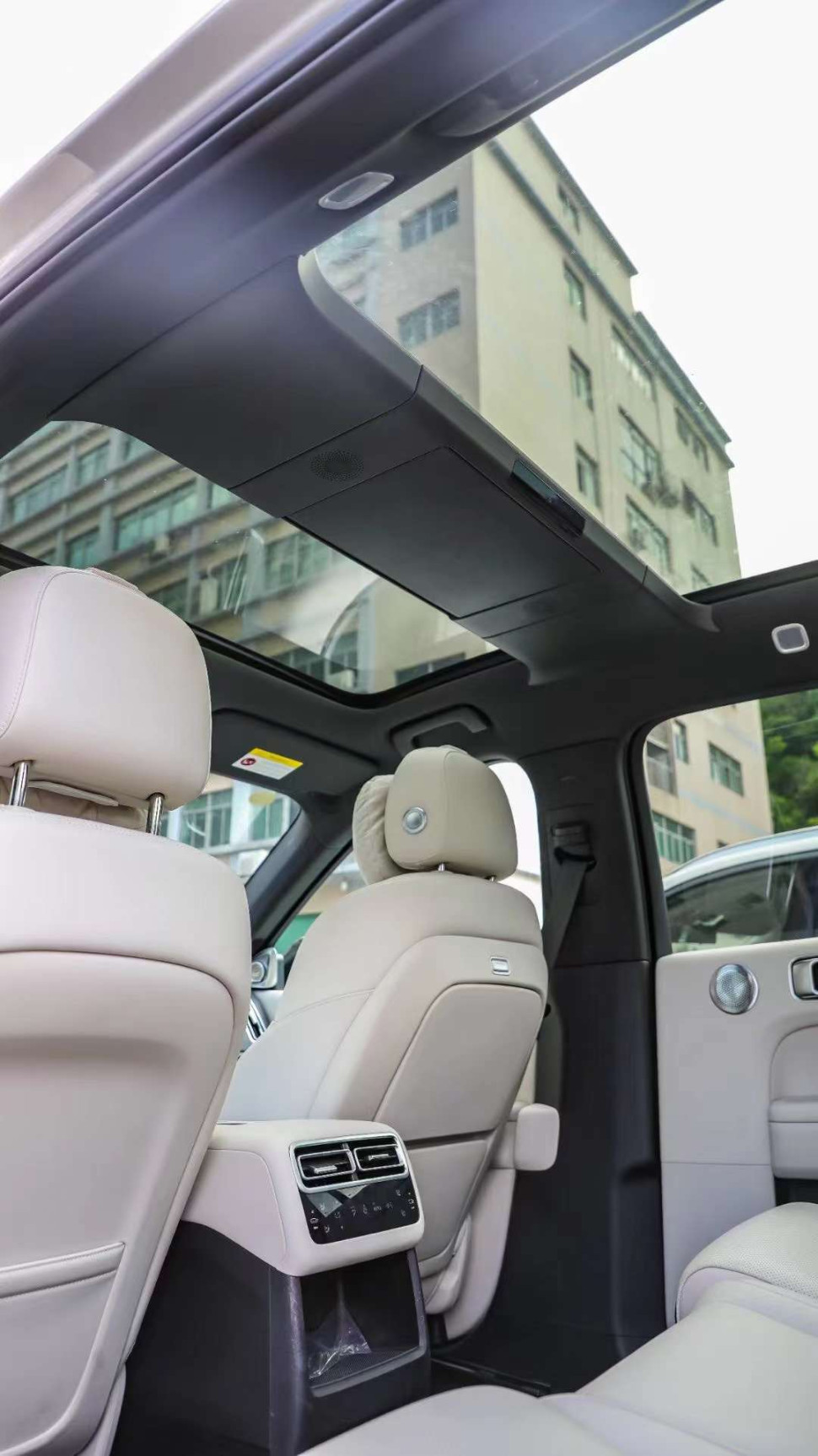 kypit_potolochnyy-monitor-ergo-er15lx-lixiang-l6-l7-l9