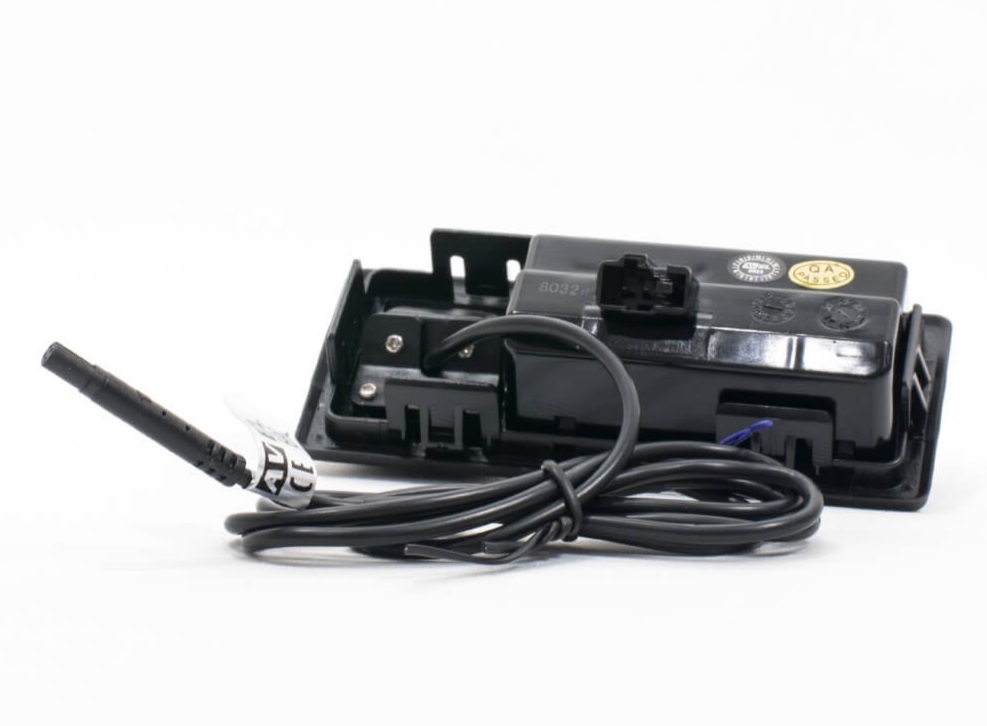 kypit_kamera-avel-avs370cpr185