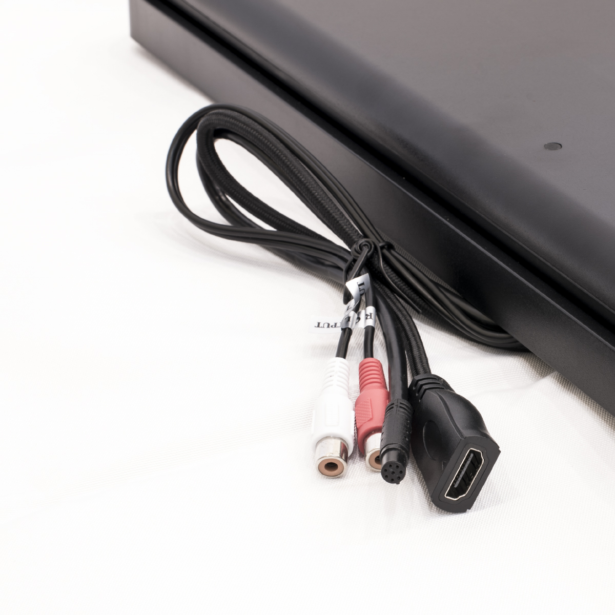 kypit_avtomobilnyy-monitor-avel-avs1920mbl