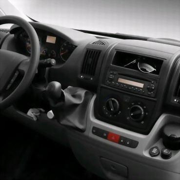 kypit_ramka-intro-incar-rfr-fc961-peugeot-boxer-citroen-jumper-fiat-ducato